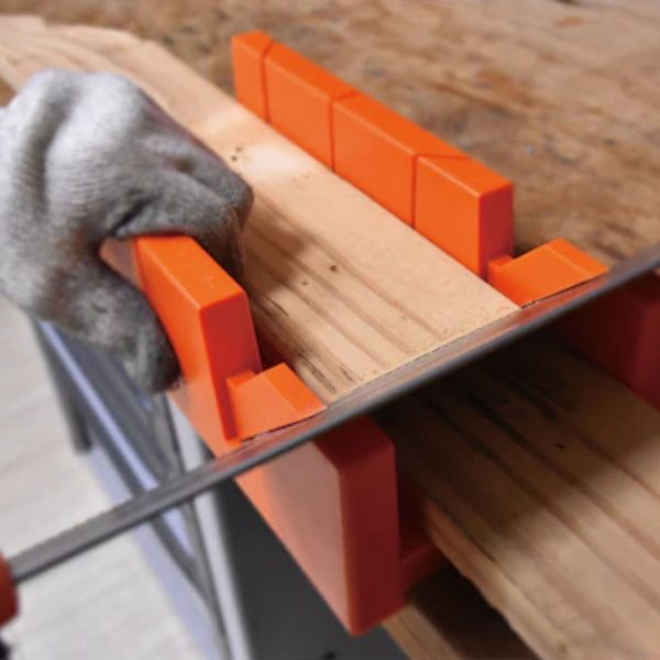Caja Ingletadora Black + Decker Con Serrucho 14 - Imagen 3