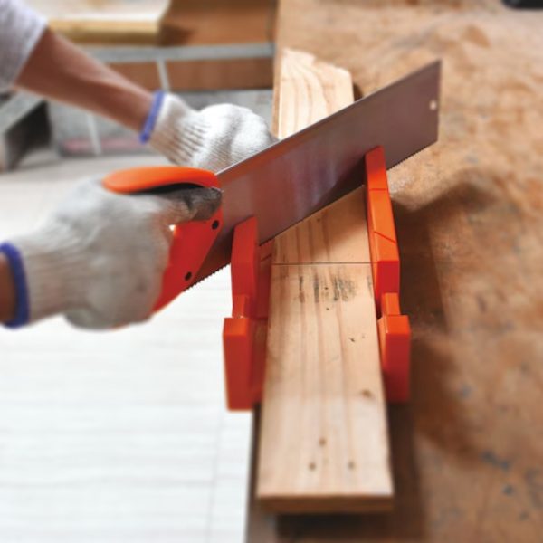 Caja Ingletadora Black + Decker Con Serrucho 14 - Imagen 2