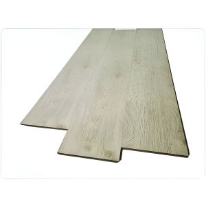 Piso Flotante 8.3mm Fabricado Bajo Exigencias Alemanas